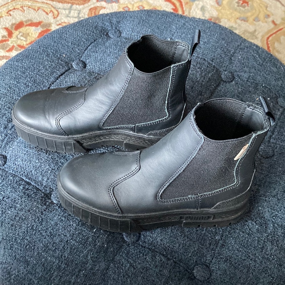 PUMA Chelsea boots womens 8